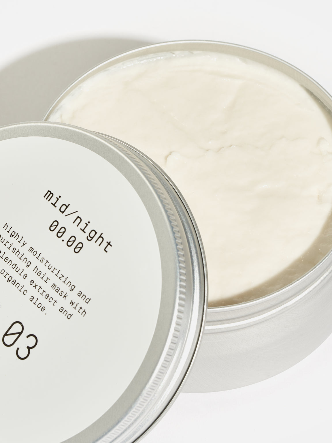 MID/NIGHT 00.00 | HAIR MASK 00.03 SILVER