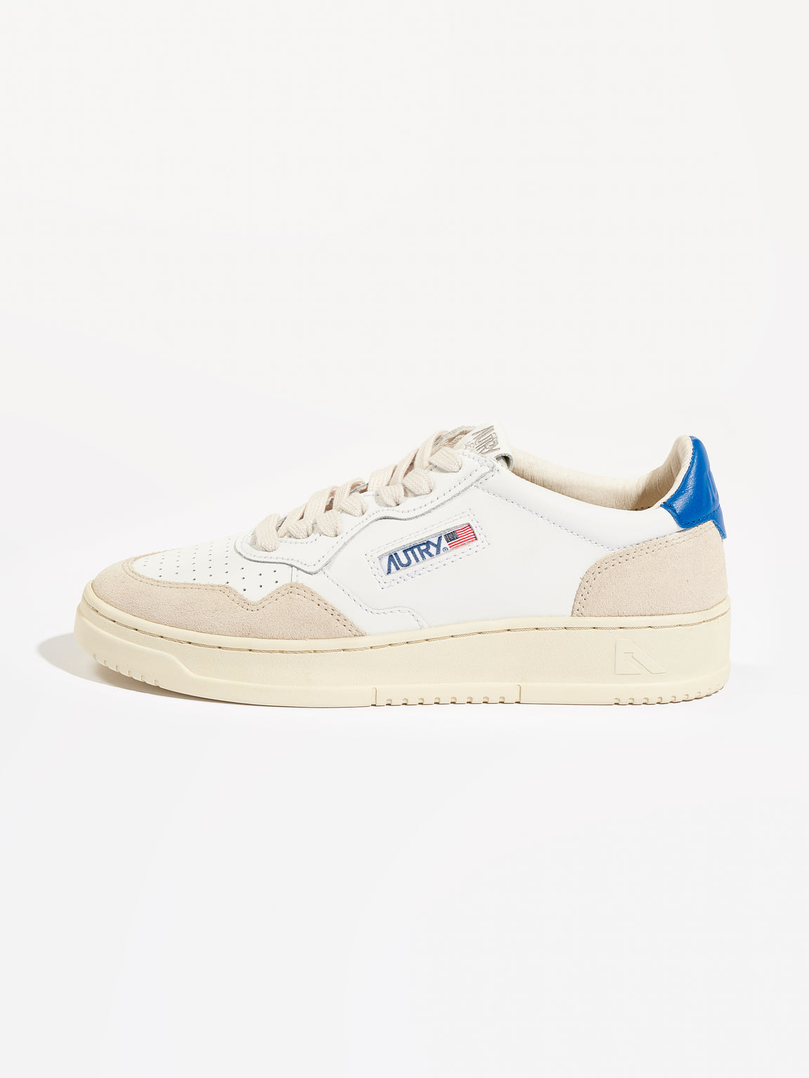 AUTRY | MEDALIST LOW  FOR WOMEN WHITE